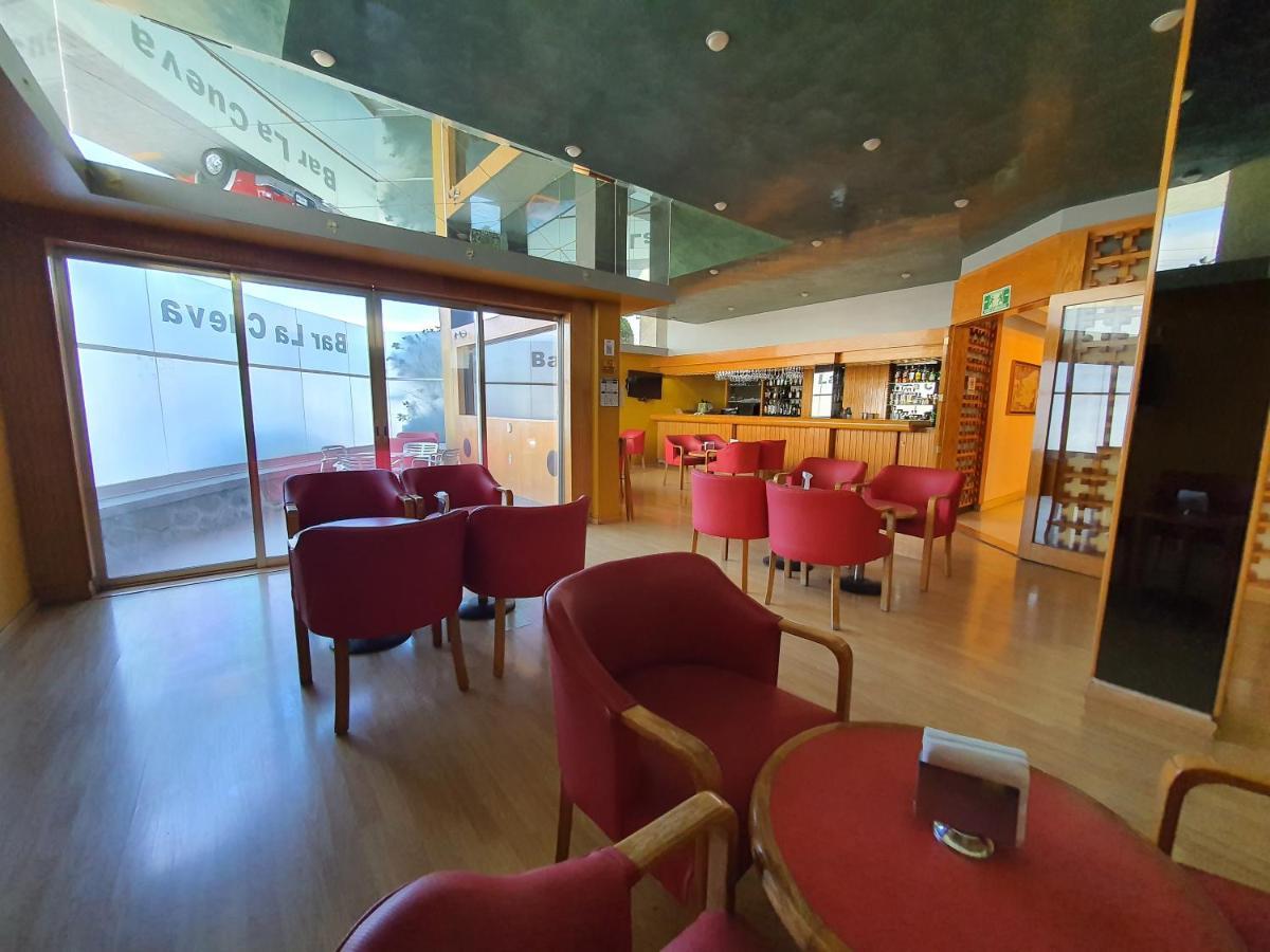 Hotel Alcampo Miranda エクステリア 写真